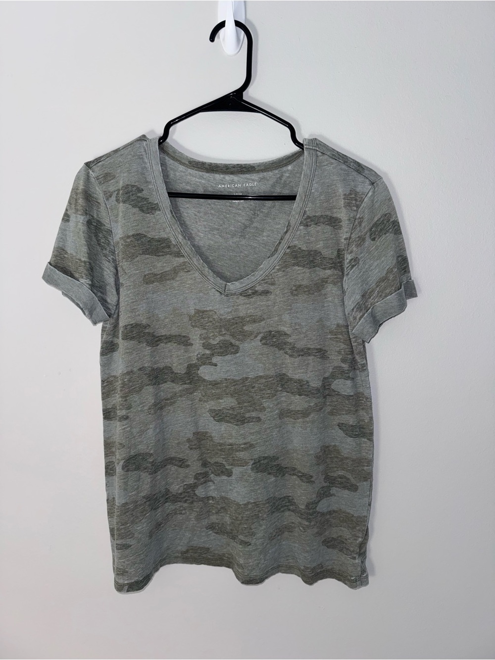 American Eagle Outfitters Women's Short Sleeve V-Neck Camo Tee - Green